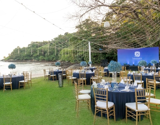 Beachfront Lawn